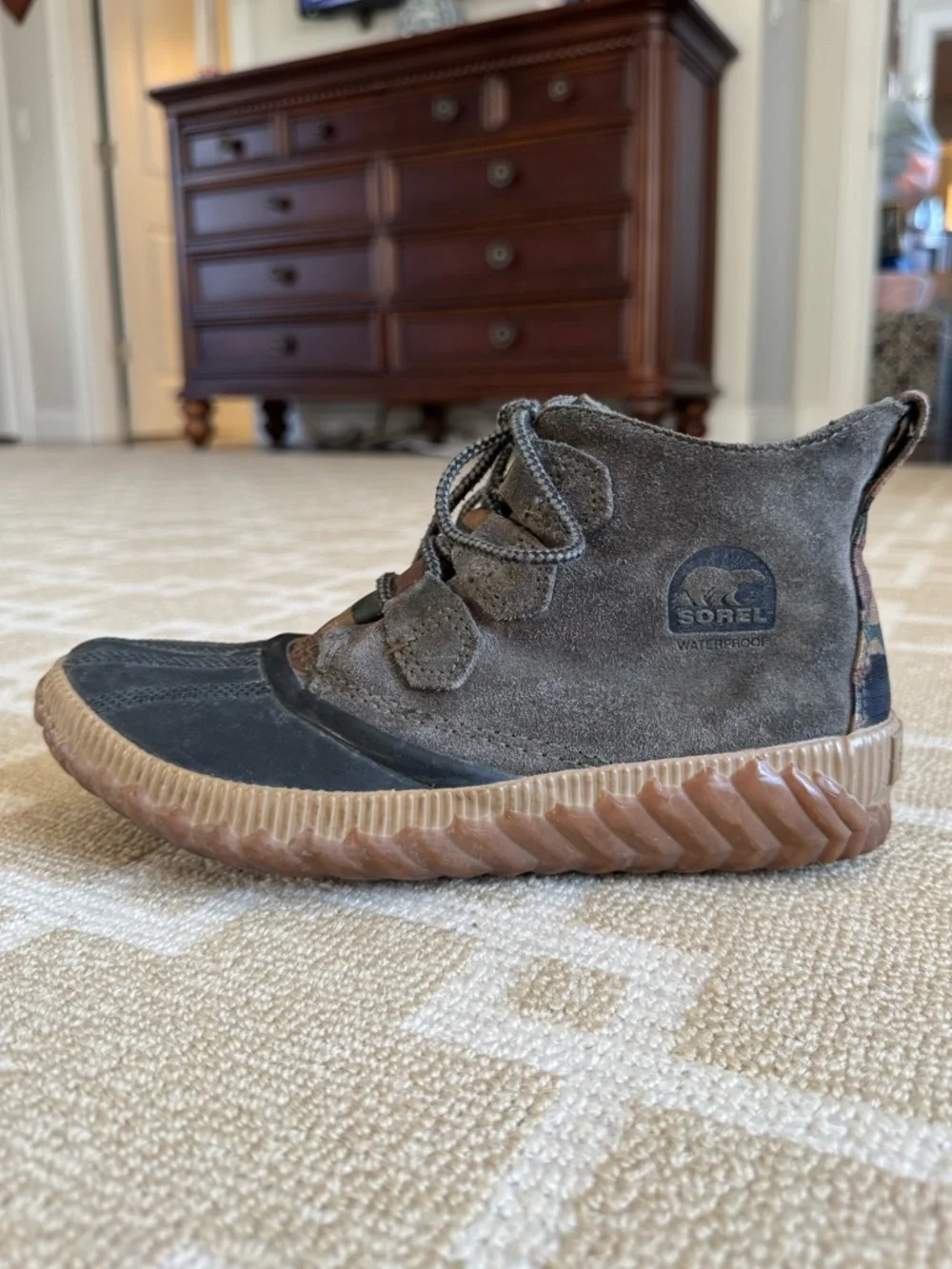 Sorel Out N About Duck Boots Waterproof Rain Shoes Suede Brown Camo Size 7